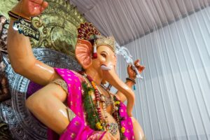 Shah Rukh Khan Lalbaugcha Raja